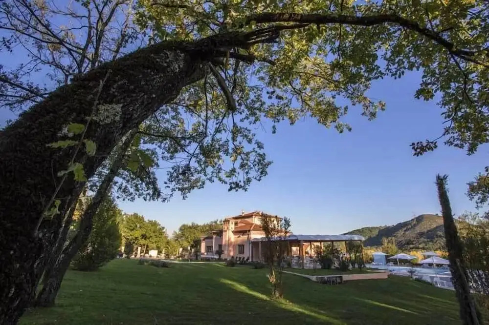 Tenuta Esdra