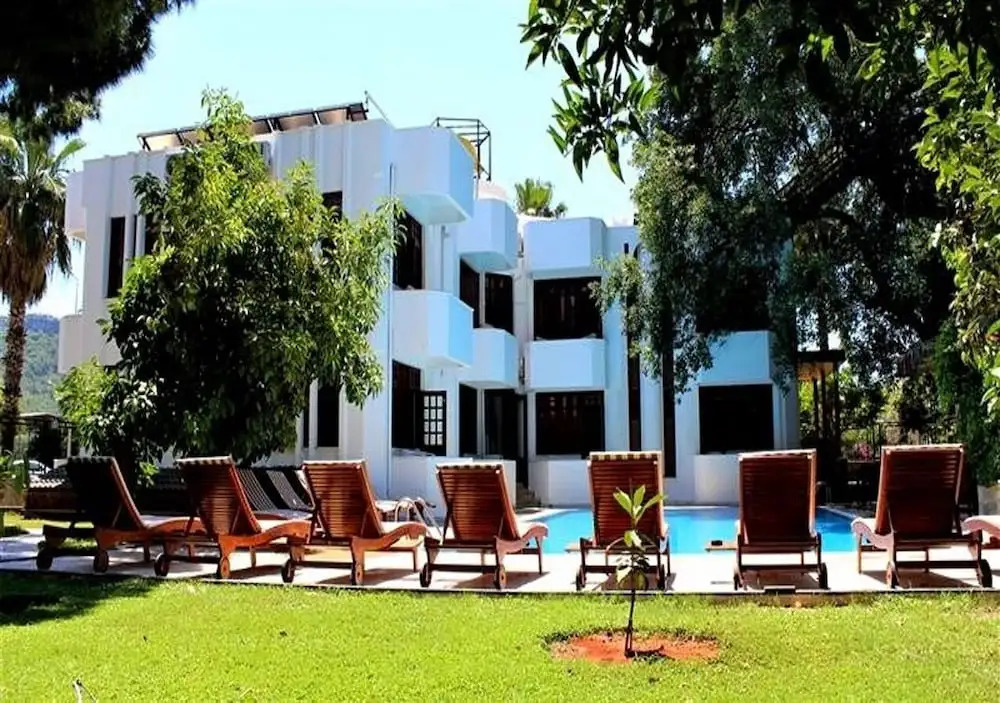 Meşe Hotel