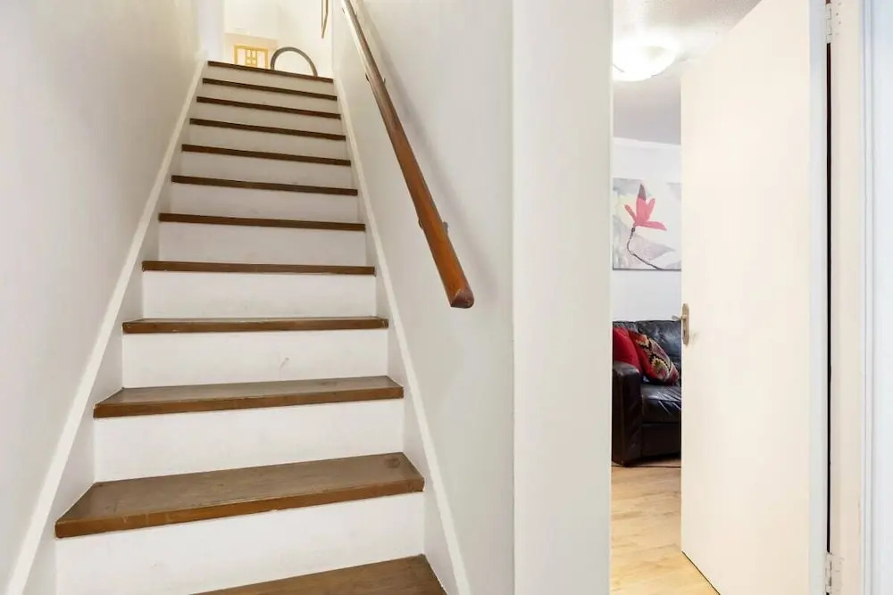 Modern & Spacious 2-bedroom House in Fulham