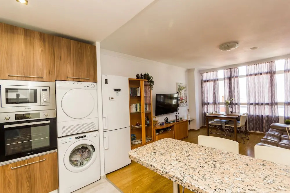 Apartment Happy