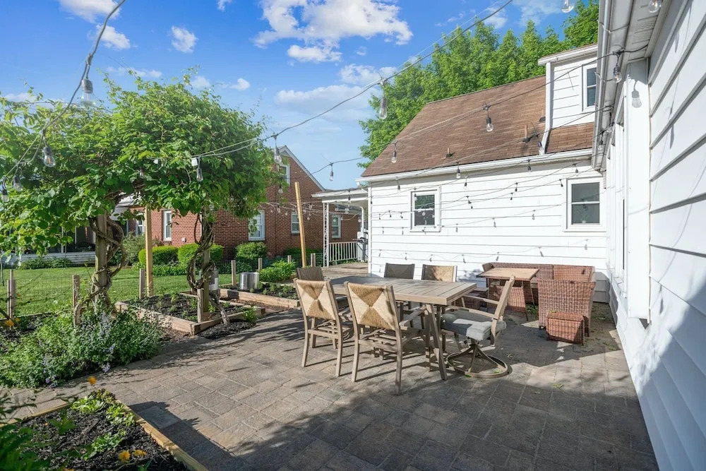 "sweet Serenity" Stay 10 Minutes From Hershey 3 Bedroom Home by RedAwning
