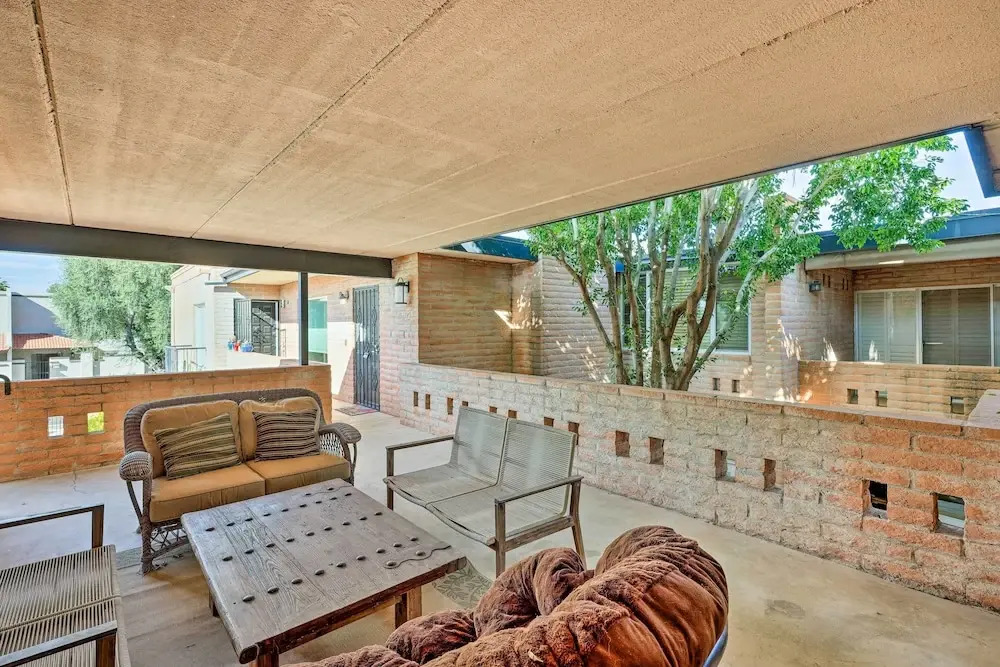 Stunning Old Town Condo: Pool & Sunset Views!
