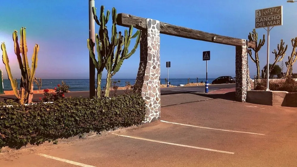 Hotel Rancho del Mar