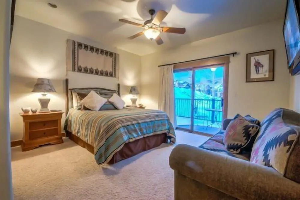Mountain View At Eagleridge Town Homes