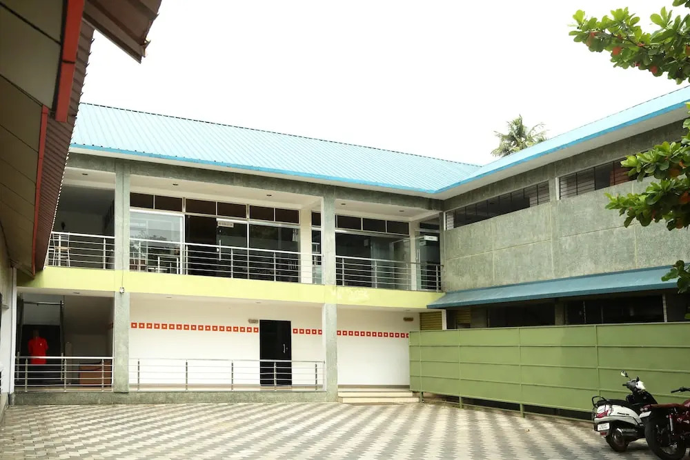Super Collection O Kalady Near Airport