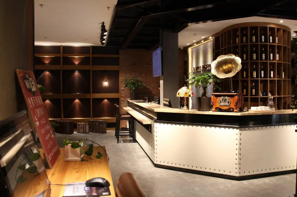 James Joyce Coffetel Zhuozhou City Government Branch