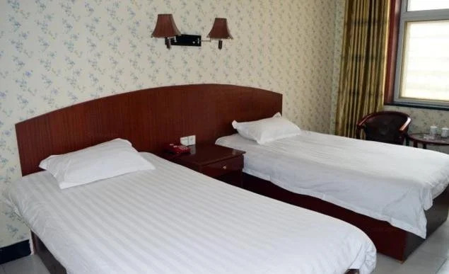 Yijia Business Hotel