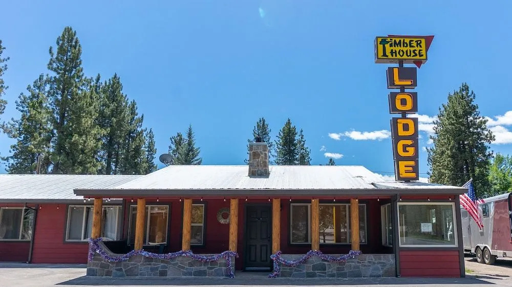 Timber House Lodge