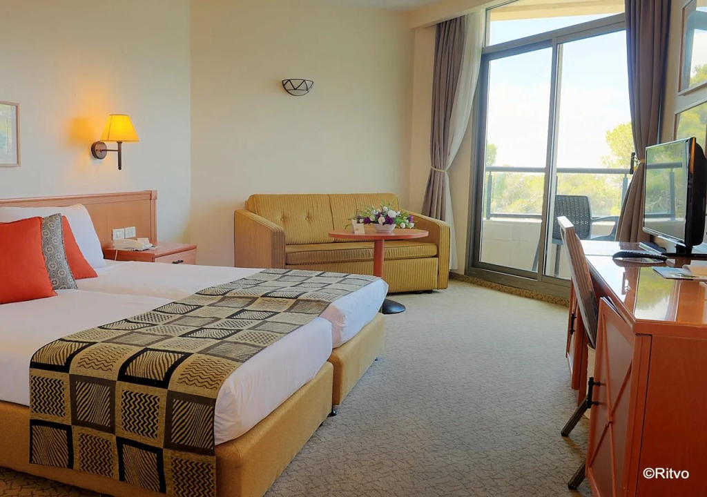 Lavi Kibbutz Hotel
