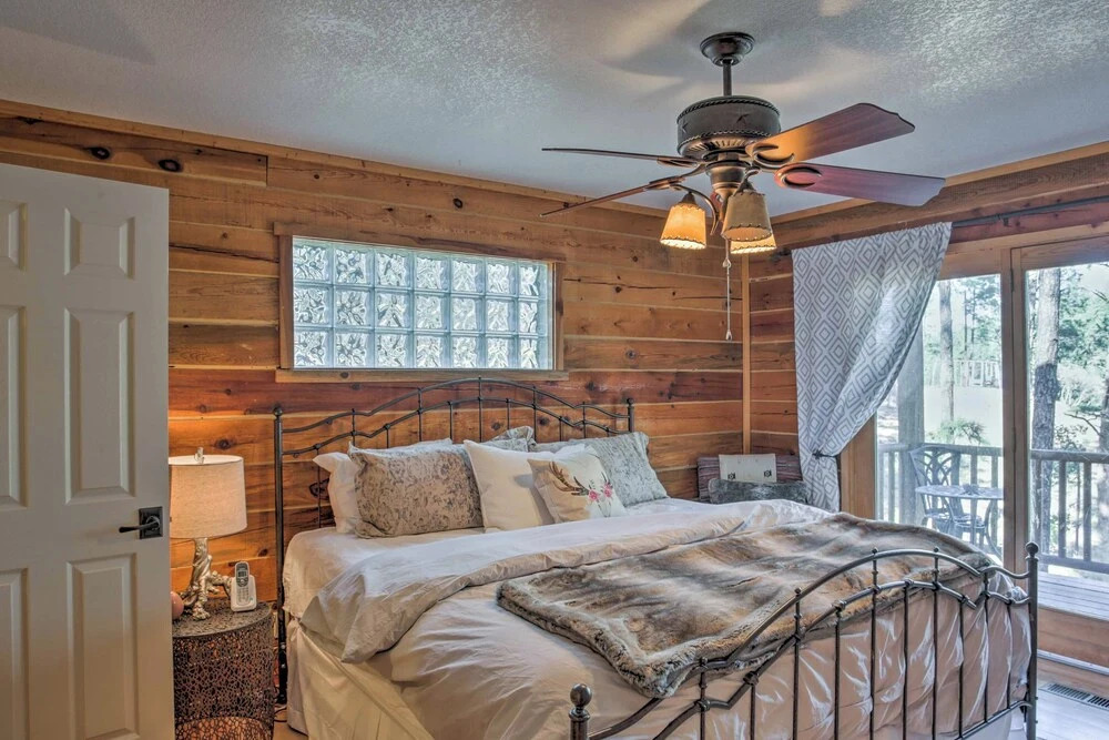Ruidoso Log Cabin Retreat - Peaceful & Convenient