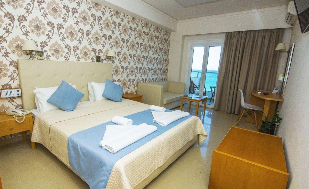 Themis Beach Hotel