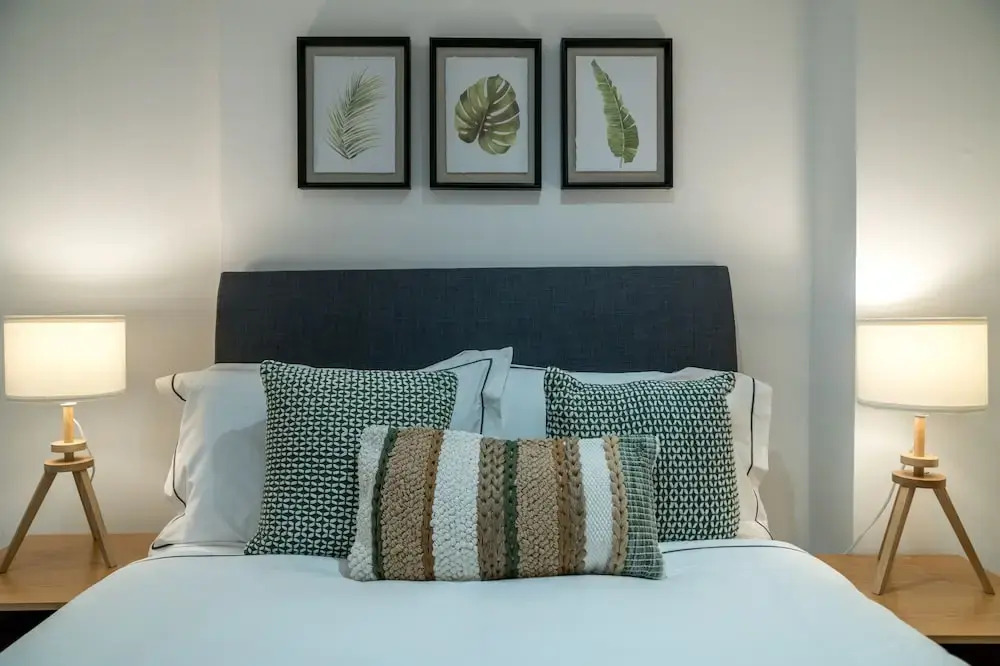 Russell Sq Suite 2 Bed Apartment