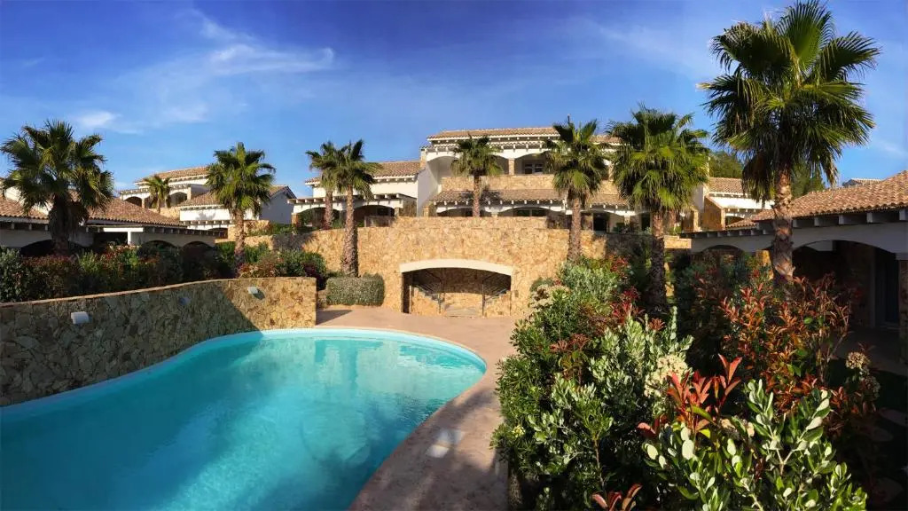 RESIDENCE ELEGANCE ville ed appartamenti a Porto Pino
