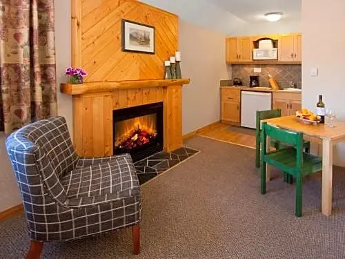 Bear Hill Lodge