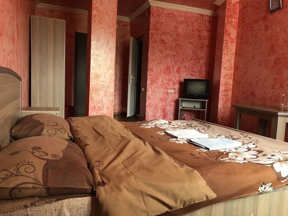 Отель M-Palace