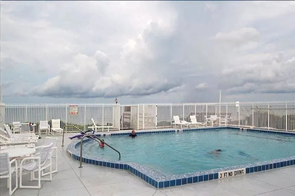 Ocean Condo 3bdrm 103