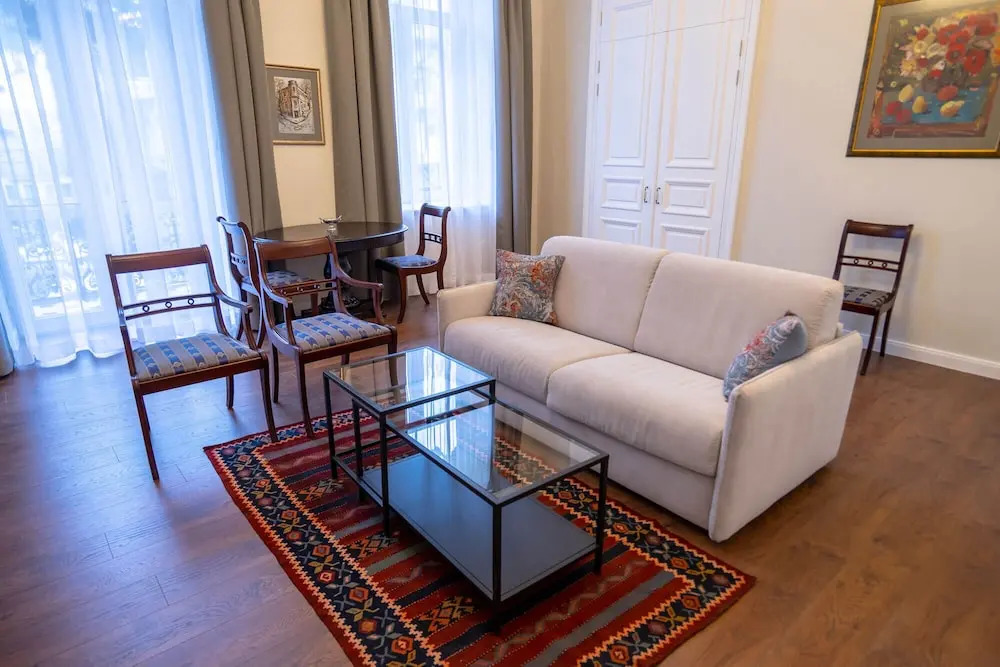 TIFLIS OPERA Aparthotel
