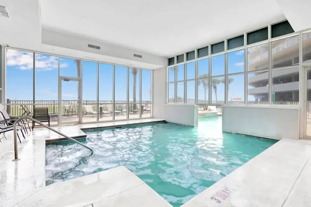 Seawind 1208 Beach Front Zero Entry Pool