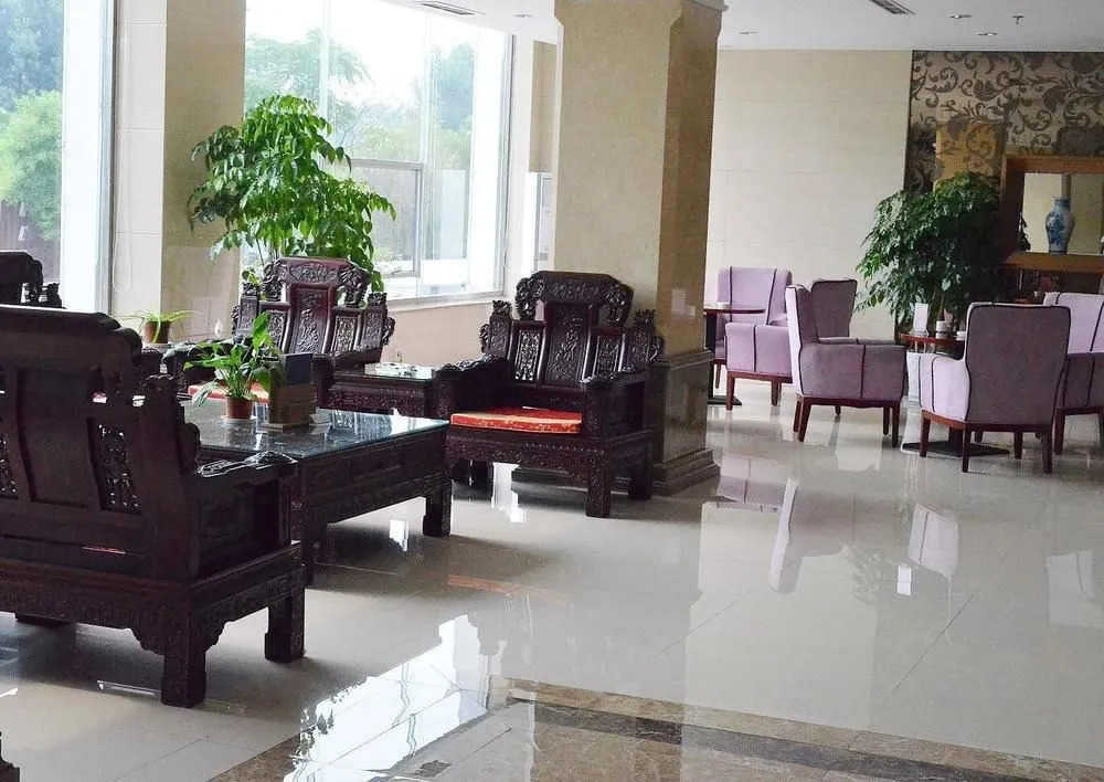 Qingdao Haizhizi Hotel