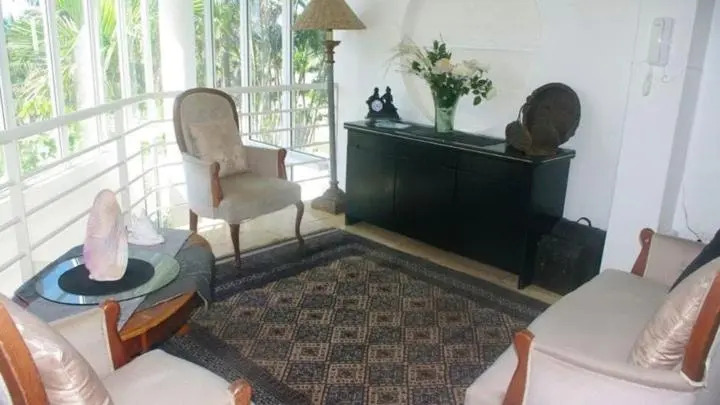 Thoko-Zani Beach House
