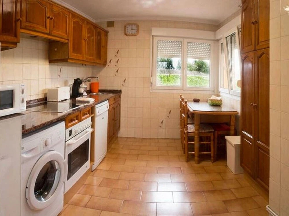 Premium Holiday Home in Gijon With Garden
