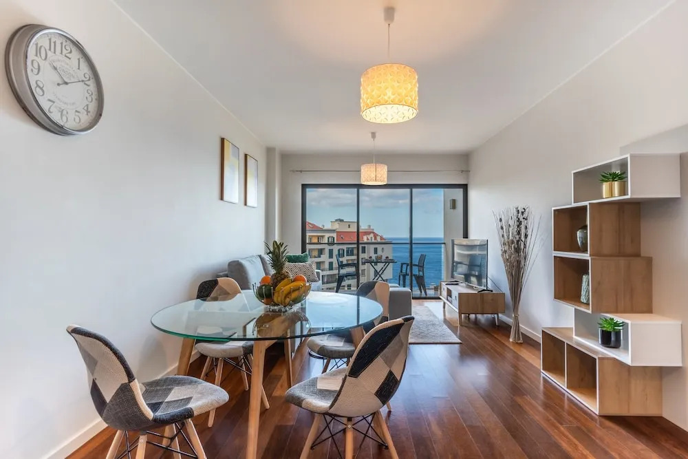 Centromar Bella Vista by Atlantic Holiday