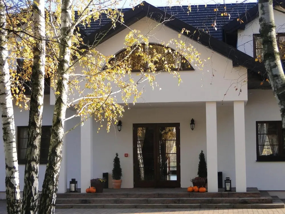 Dwór Klembów