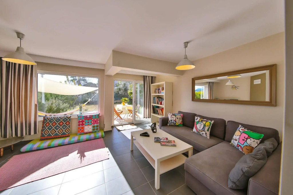 EV Apartments