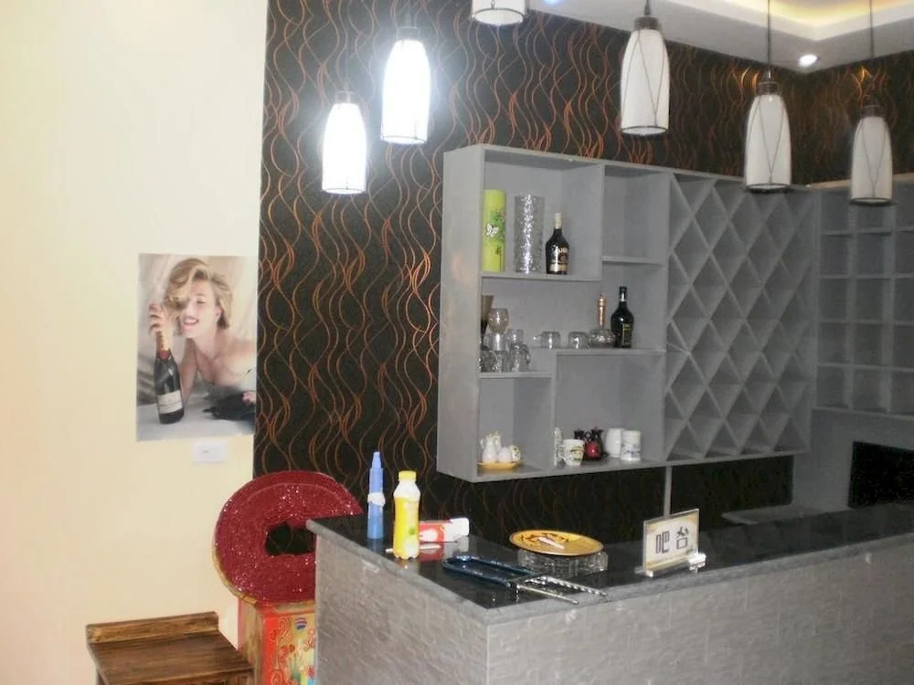 Huayi Youth Hostel