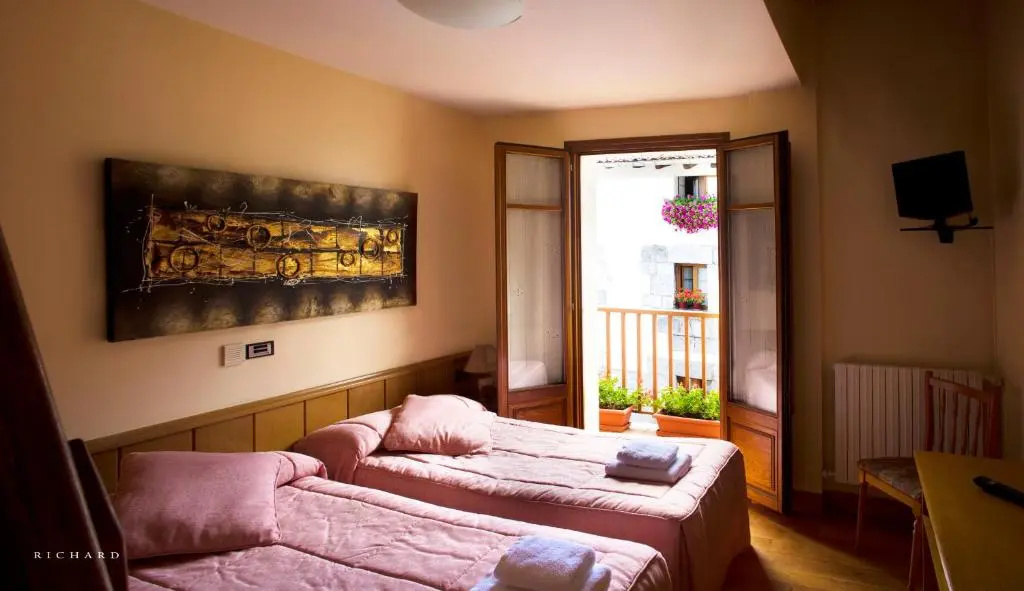Hostal Musunzar