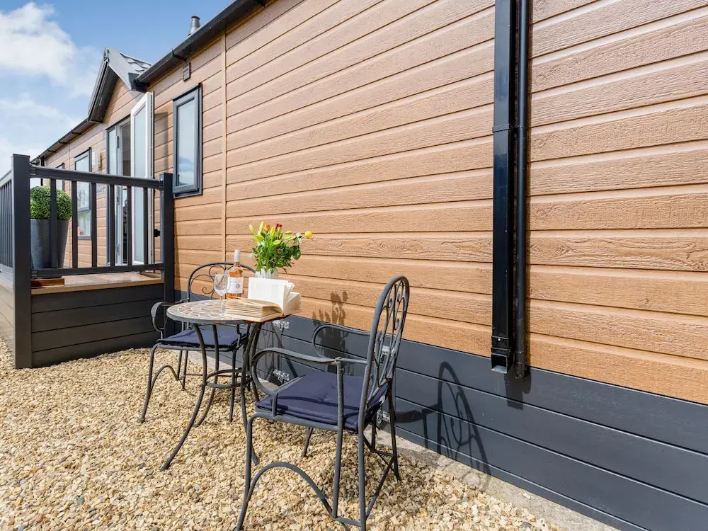 The Cotswold Holiday Lodge