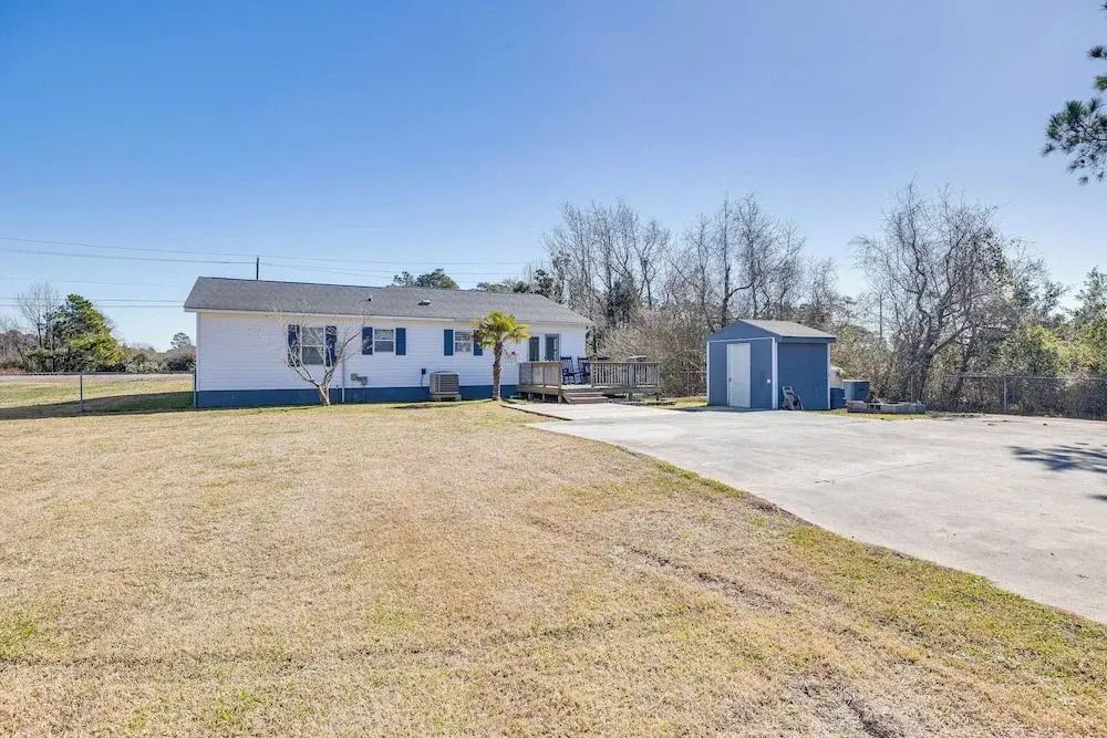 Pet-friendly Beaufort Home w/ Private Yard