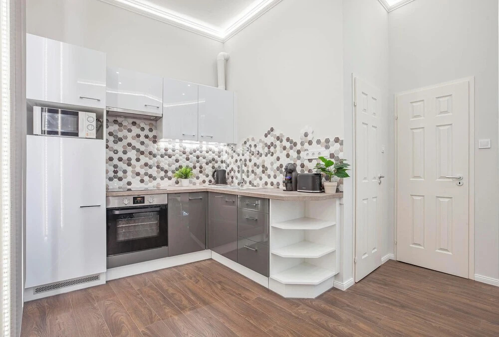 Quiet Downtown Haven  2Br | A/C | Free Parking