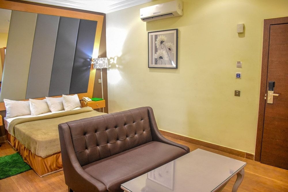 The Rodinia Hotel