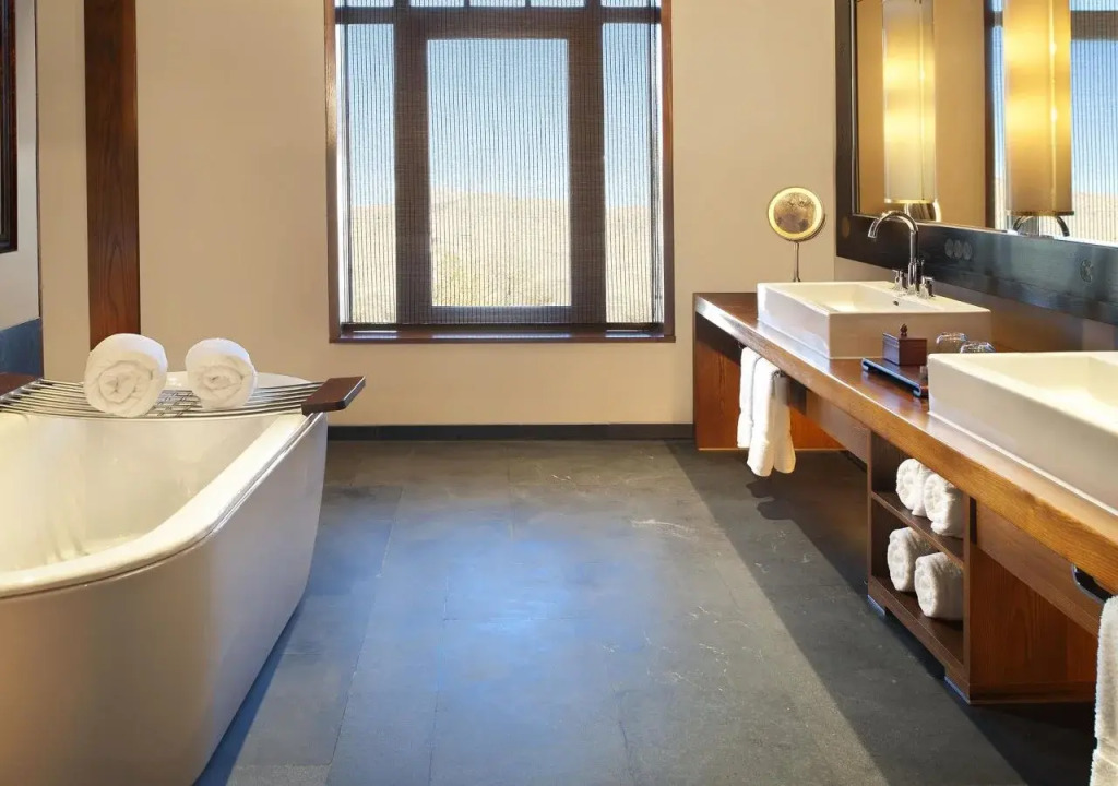 The St. Regis Lhasa Resort