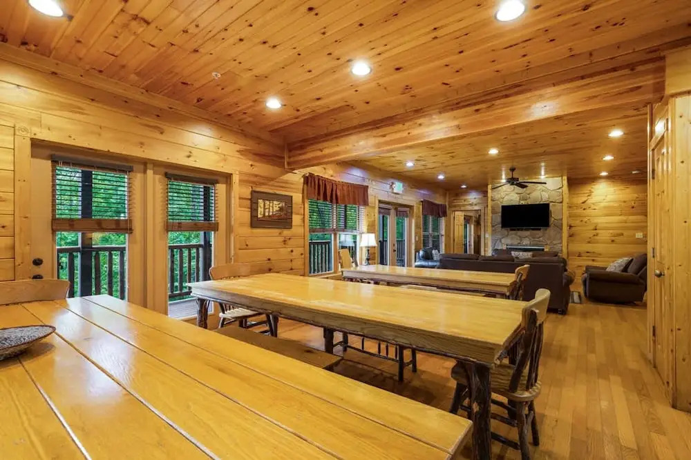 Private 8BR Gatlinburg Cabin w Amazing Views