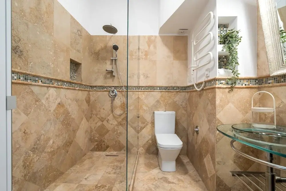 Calea 3BR Victoriei Stunner - Two Living Rooms - Balconies on the Avenue