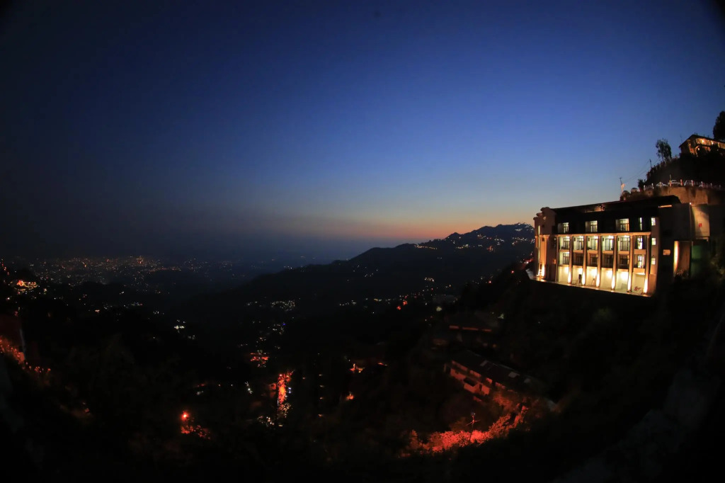 Lawrence Solitaire Resort, Mall road, Mussoorie
