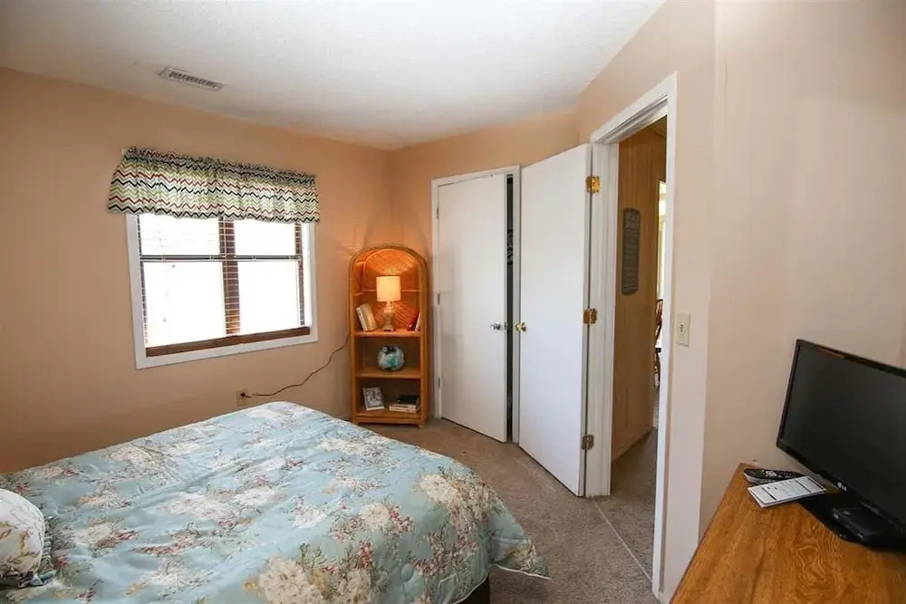 Guest Cottage 57