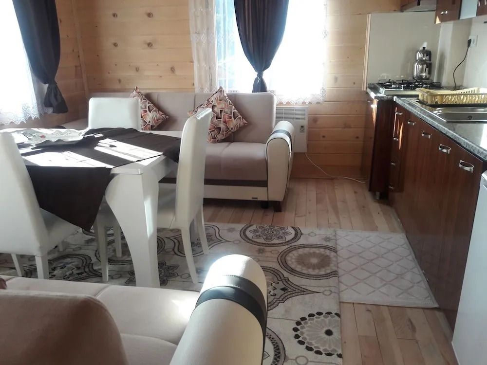 Meleklerin Evi Apart