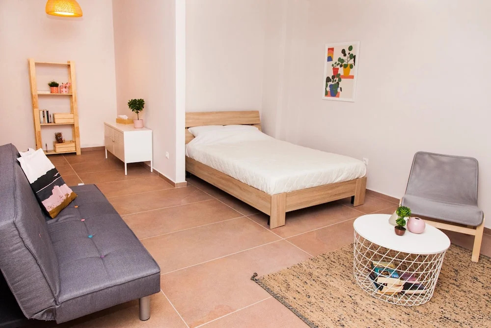Cozy Studio Athens Downtown - Sleeps 3