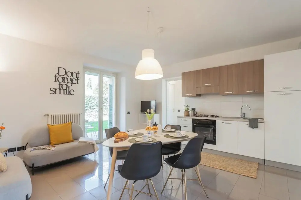 Ponente Balcony & Garden by Rent All Como