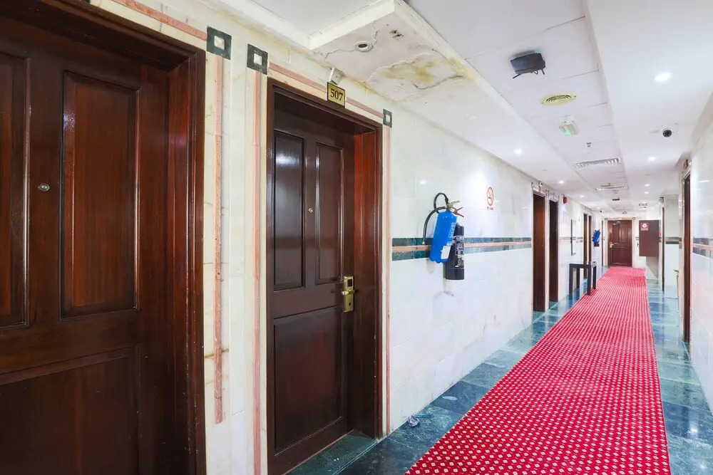 Syaj Hotel