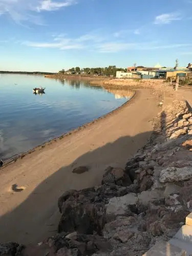 Beachside & Jetty View 6 - Captains Apartment