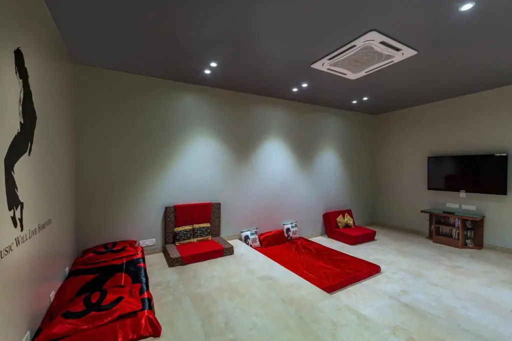 SaffronStays Aspen