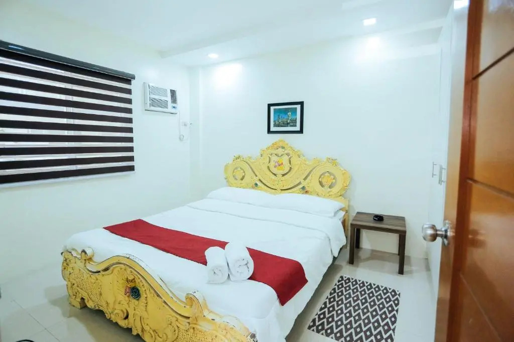 LJENJ Apartelle near Clark Airport