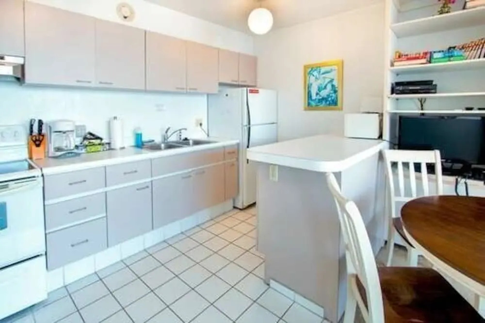 Standard Ocean View Condo - 36th Floor, Free parking & Wifi by Koko Resort Vacation Rentals