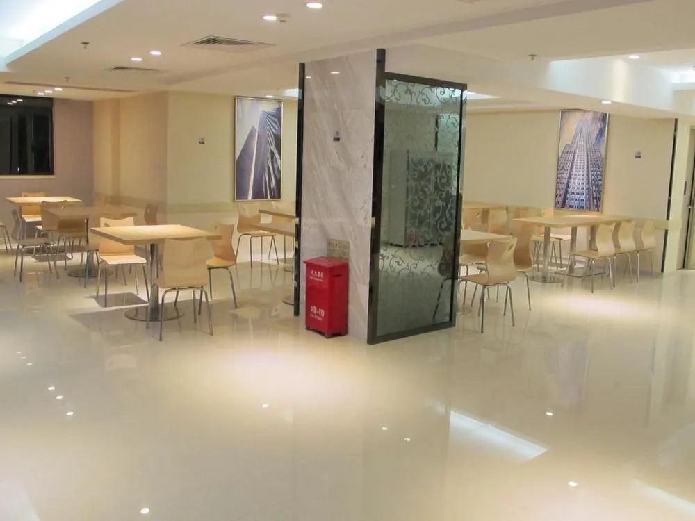 City Comfort Inn