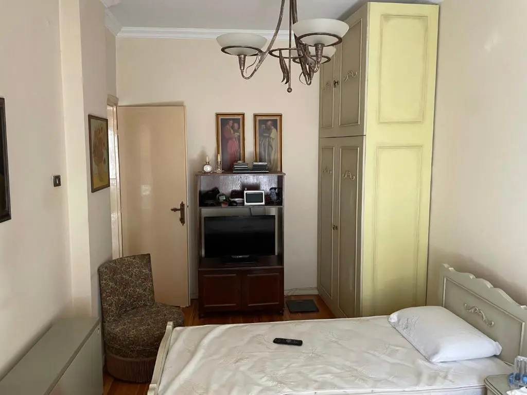 Classic 60's suite apartment