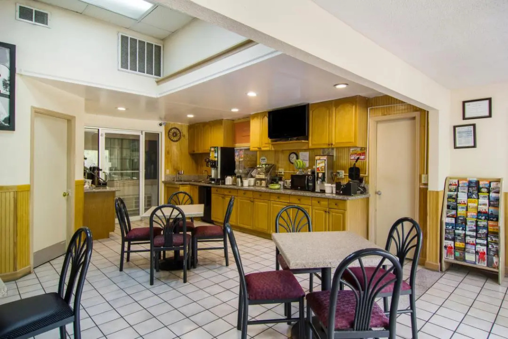Americas Best Value Inn Darien